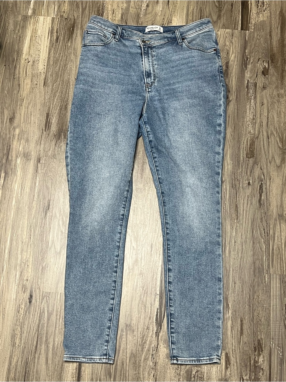 Abercrombie & Fitch Asymmetric Crossover High Rise Super Skinny Jeans 32 14R